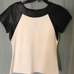 Cute top size small
